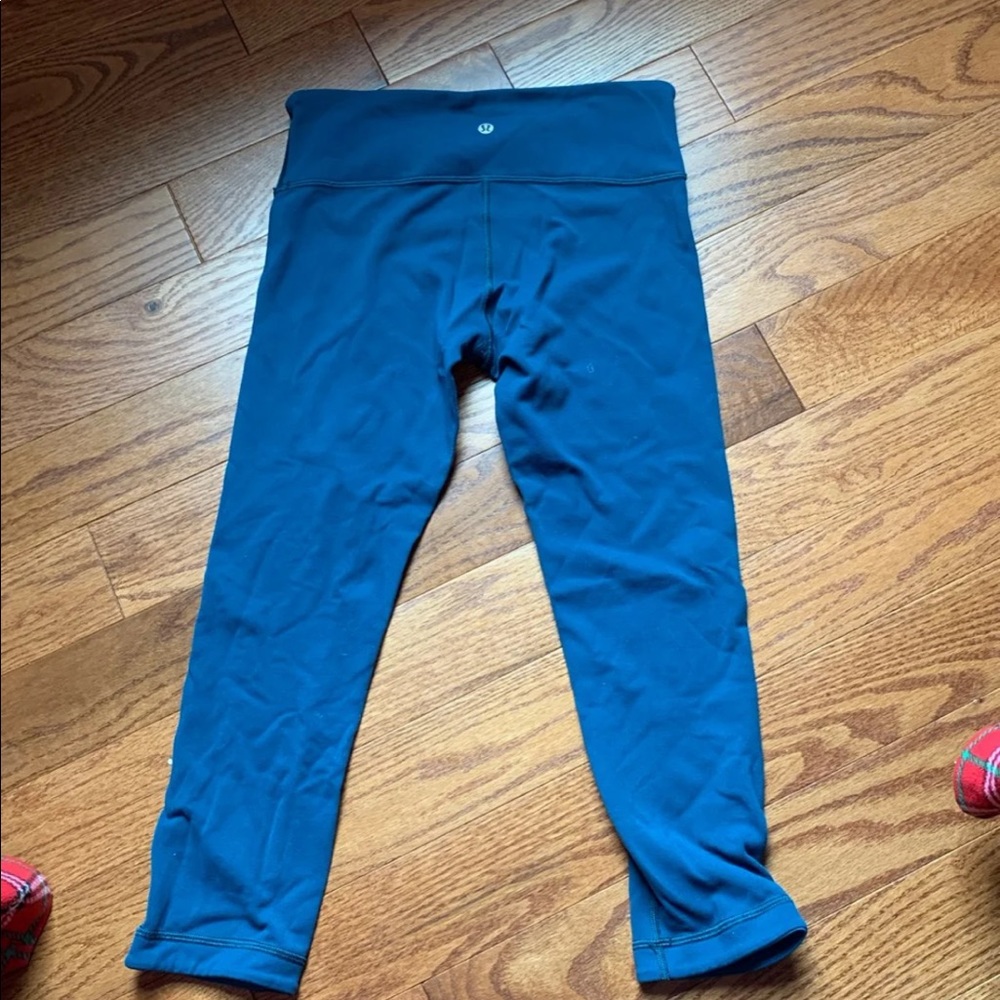 Lululemon Cropped Yoga Pants